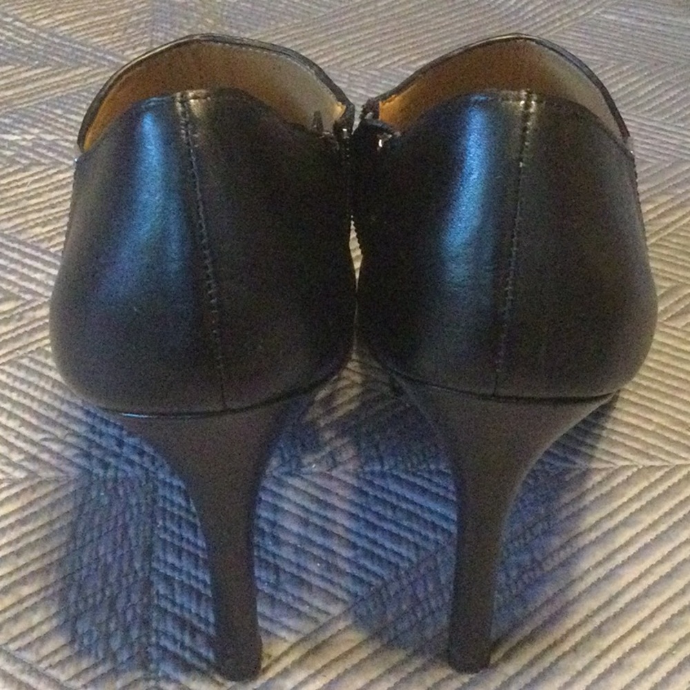 Coach Seneca size 9.5 black leather heels for women - Picture 5 of 11